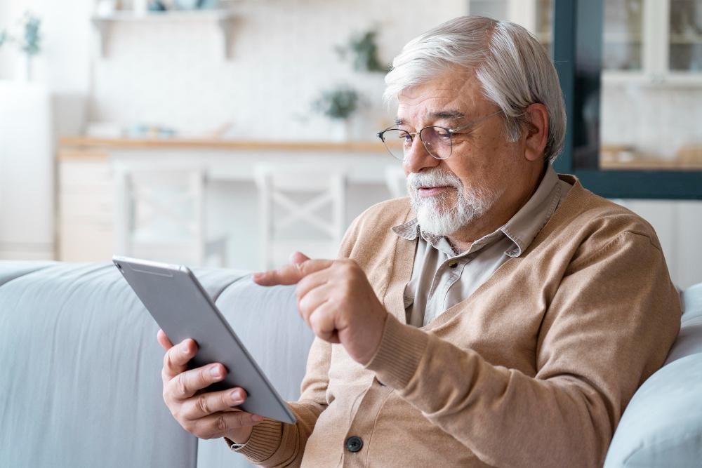 How Modern Technology Assists Seniors with Limited Mobility